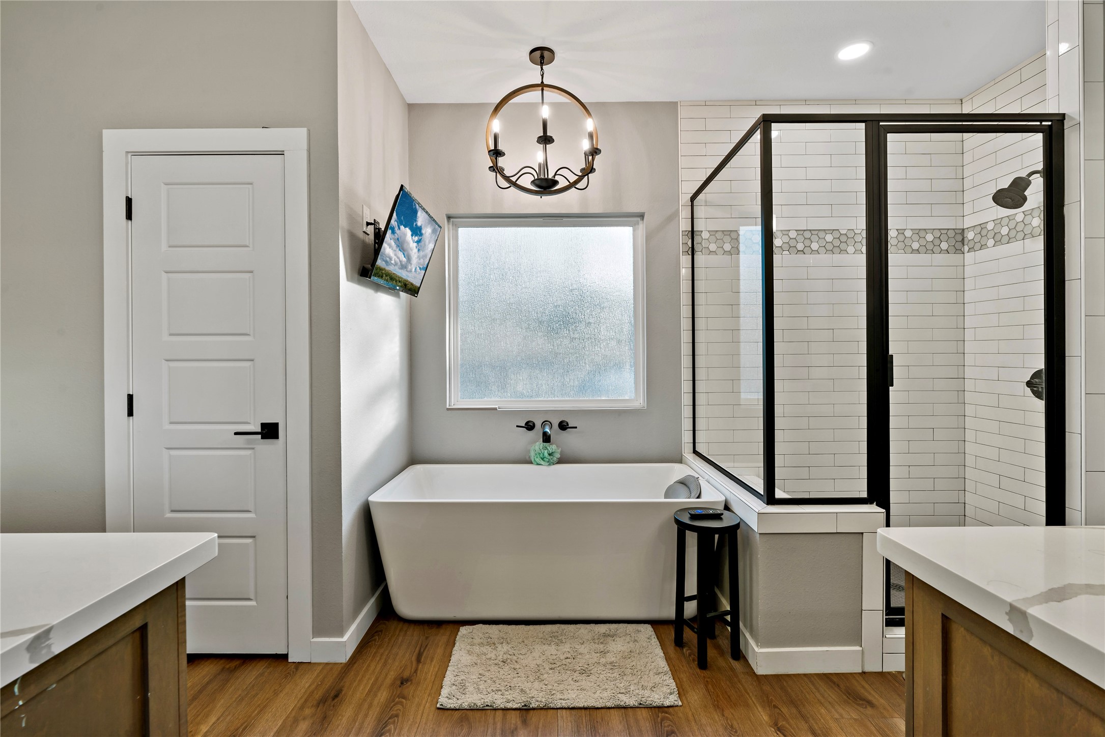 444 PRIVATE ROAD 44001