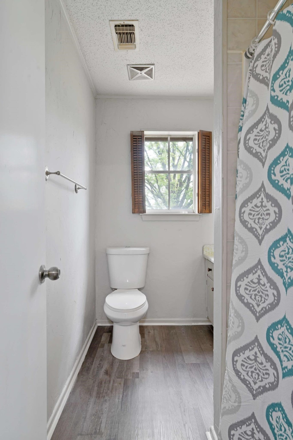 120 N Douglas Street