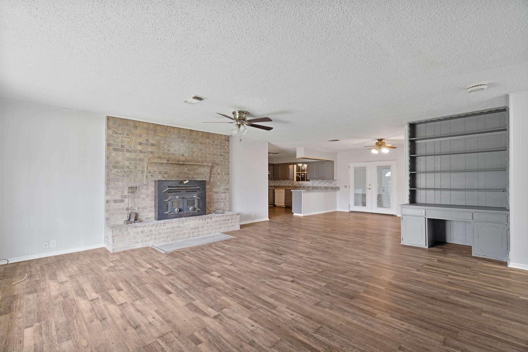 120 N Douglas Street