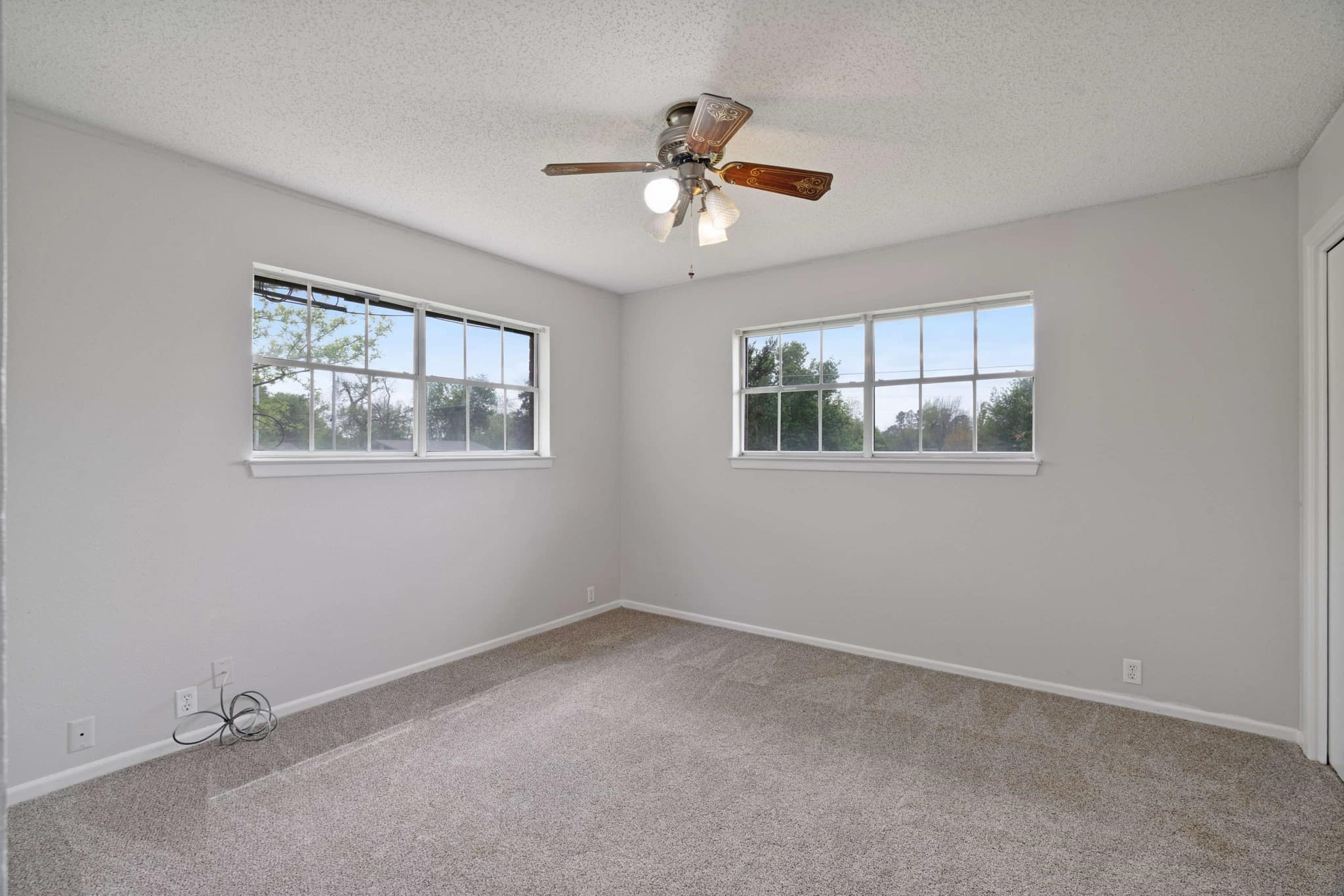 120 N Douglas Street