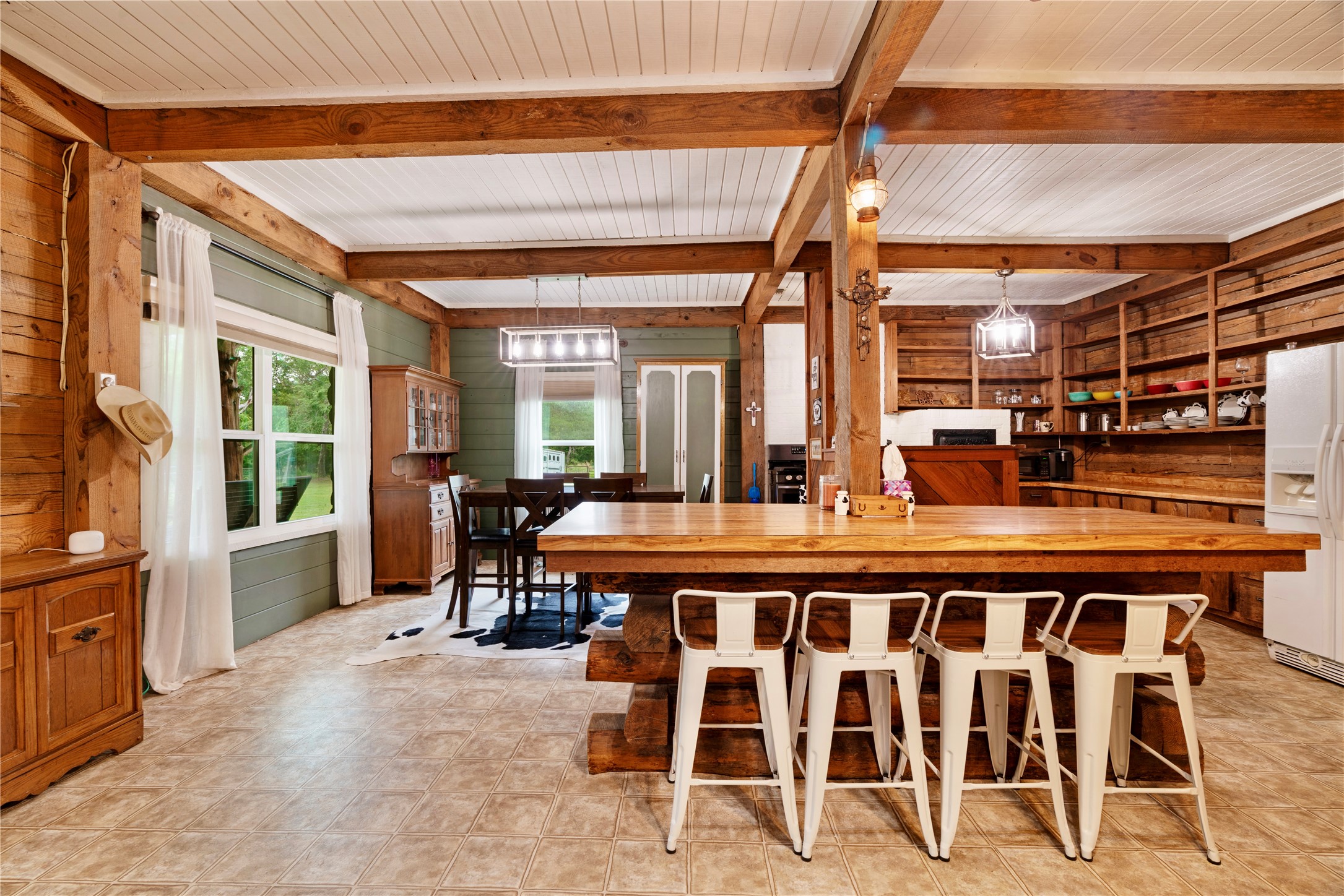 1105 County Road 1420