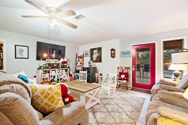 524 N Howison Street