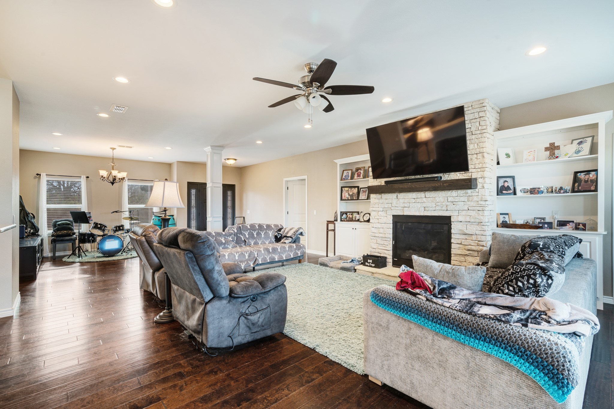 305 County Road 45800