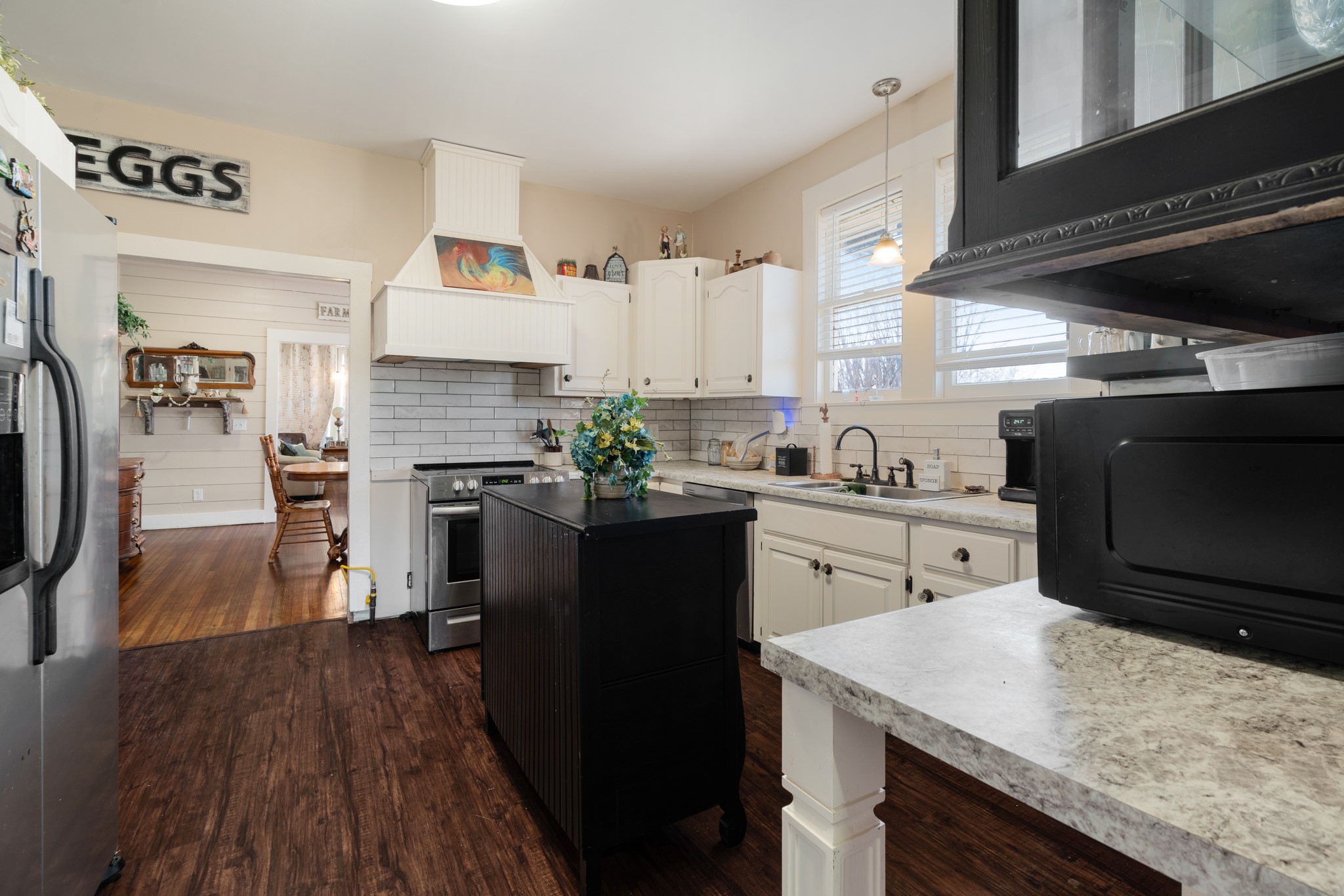 130 W Division Street