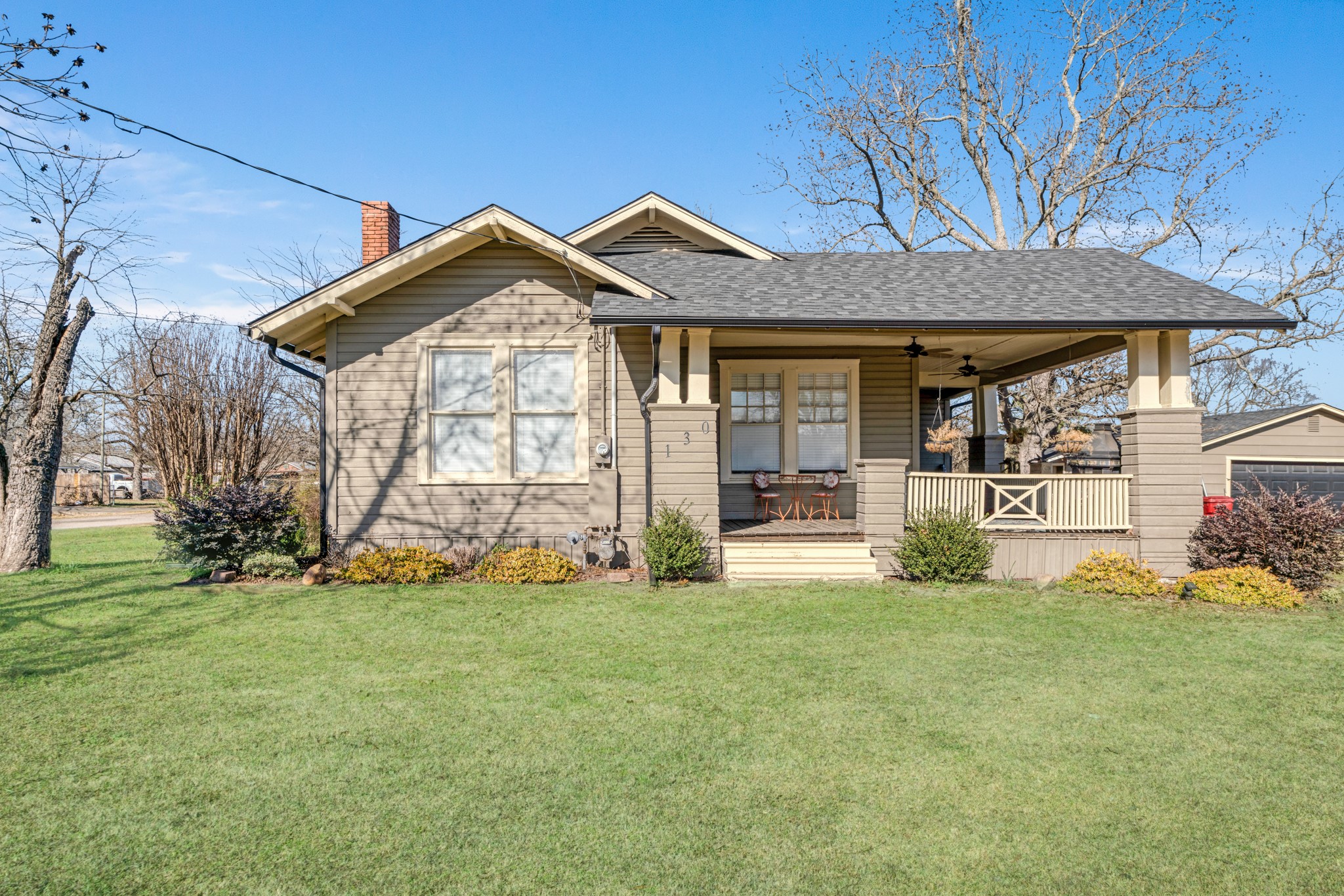 130 W Division Street