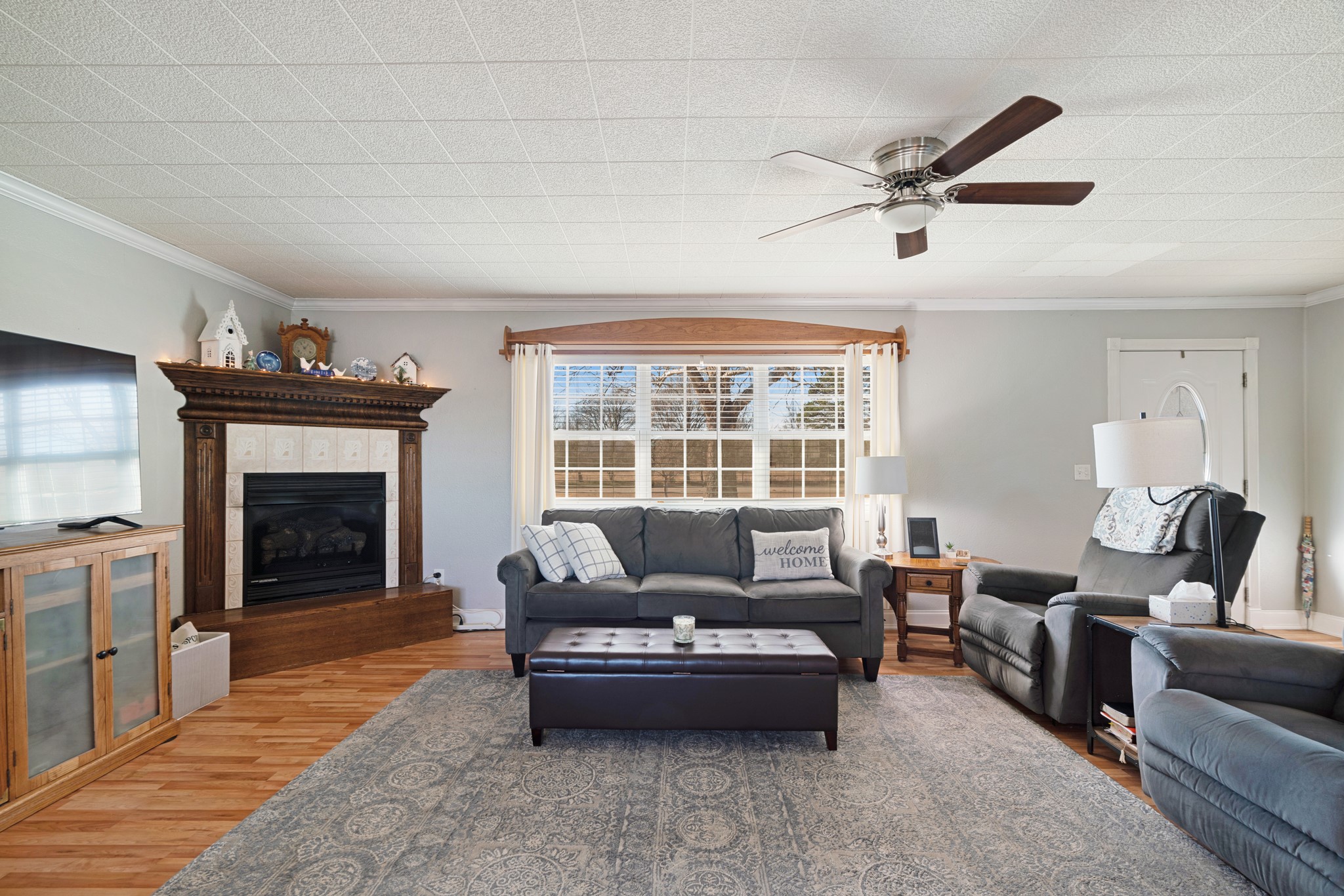 8413 Farm Road 195