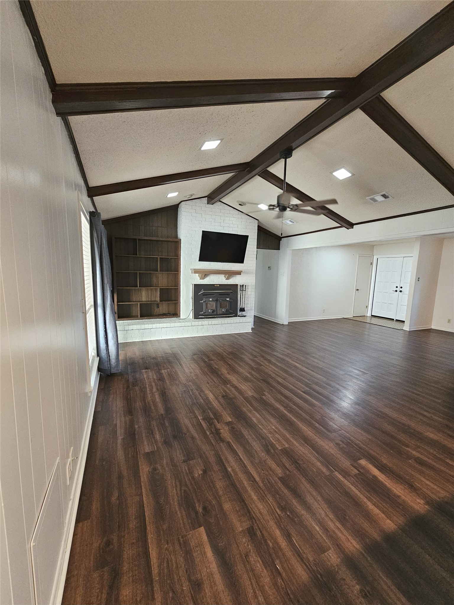 3605 W Houston