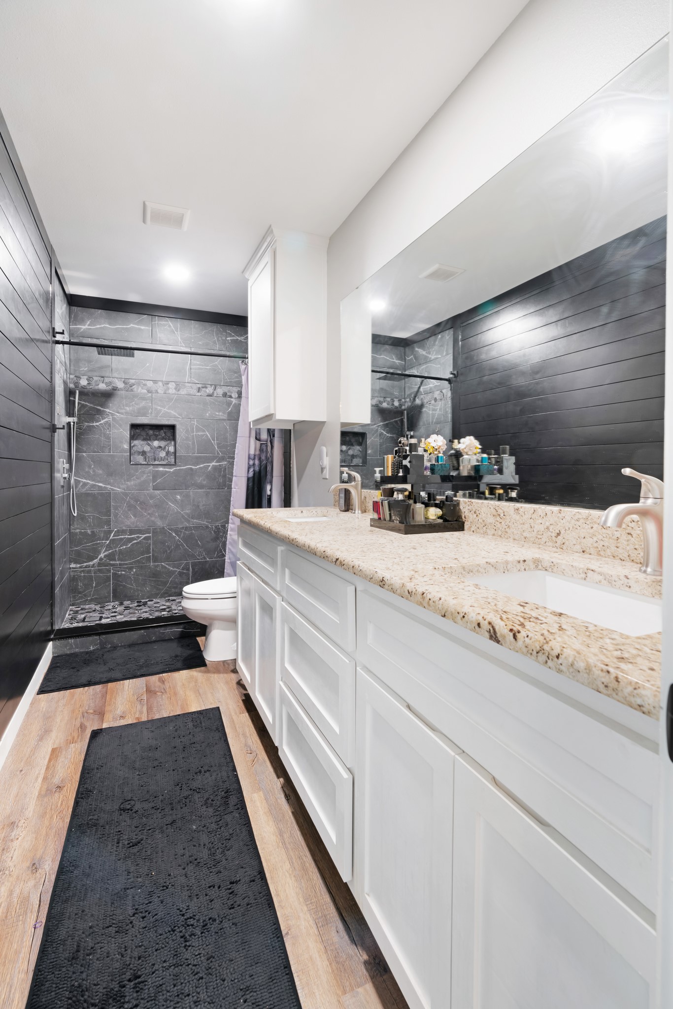 324 Private Road 43790