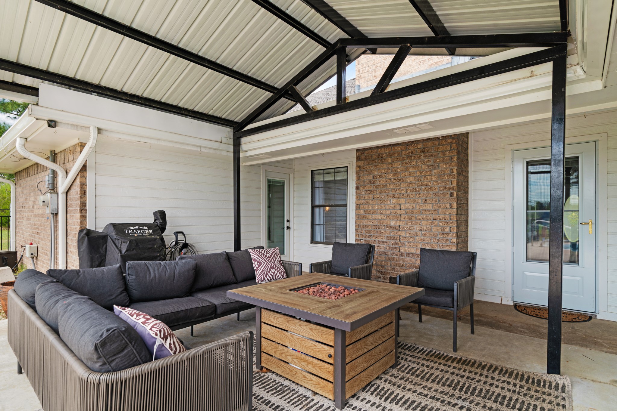 32 County Road 35940