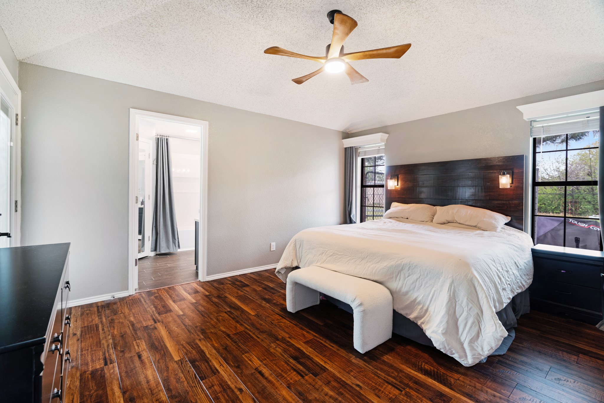 32 County Road 35940