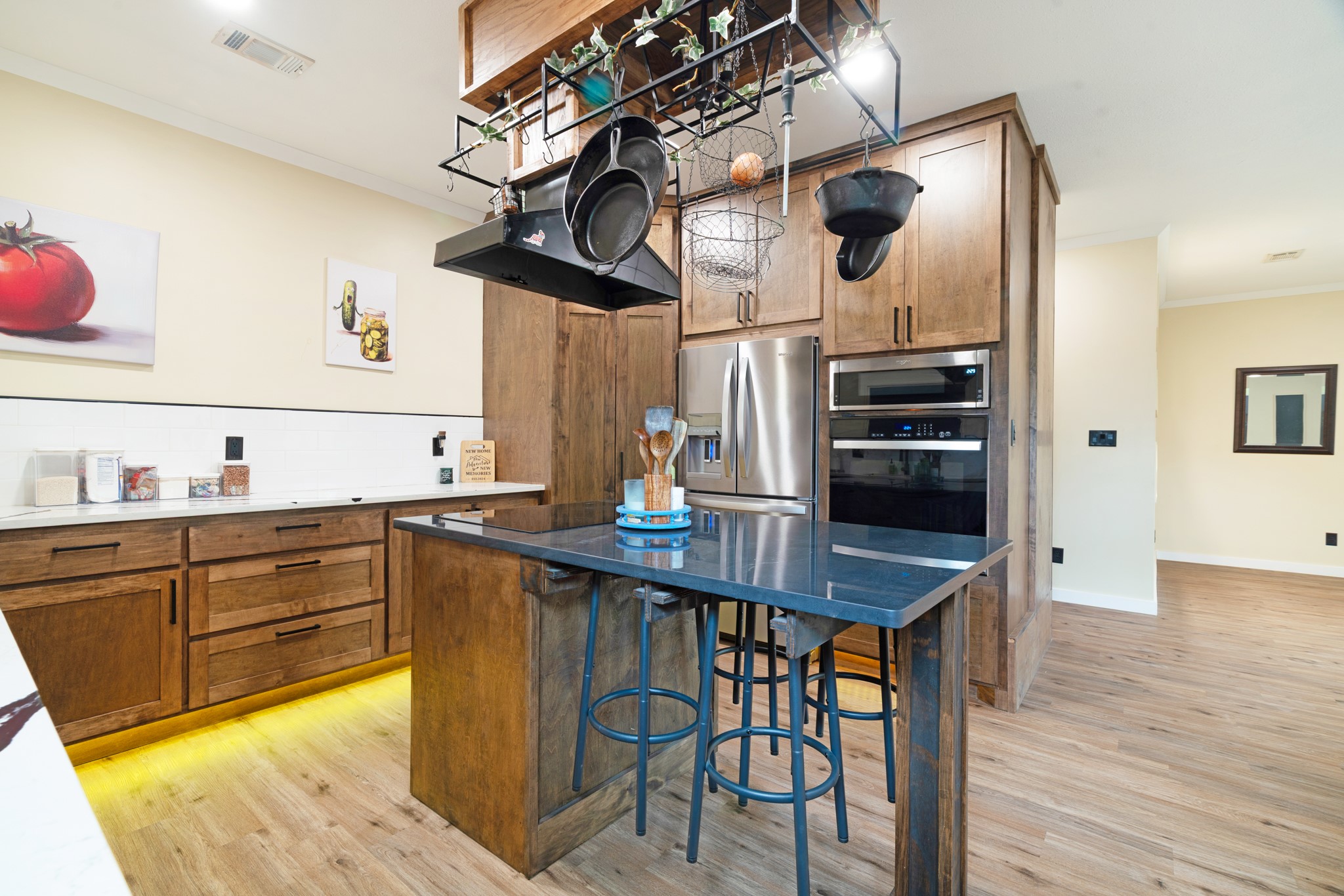 140 N Cedar