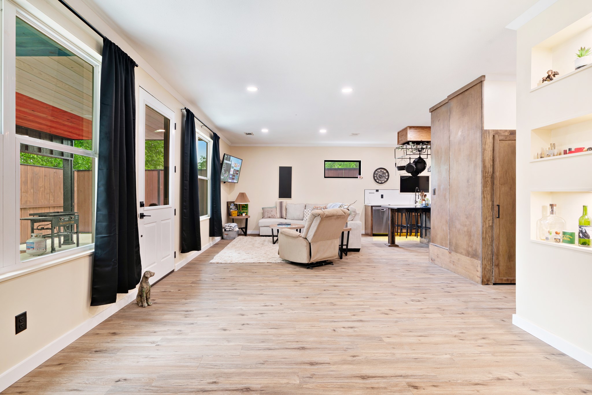 140 N Cedar