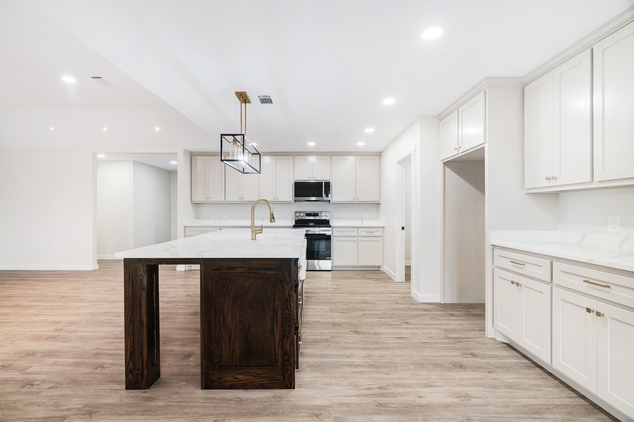 59 PRIVATE ROAD 33039