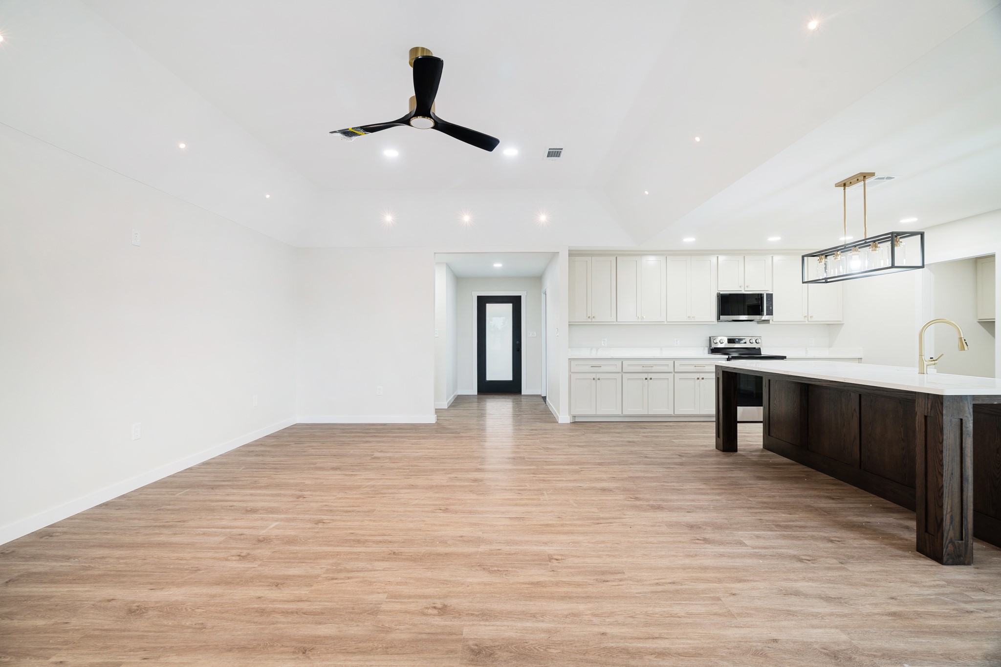 59 PRIVATE ROAD 33039