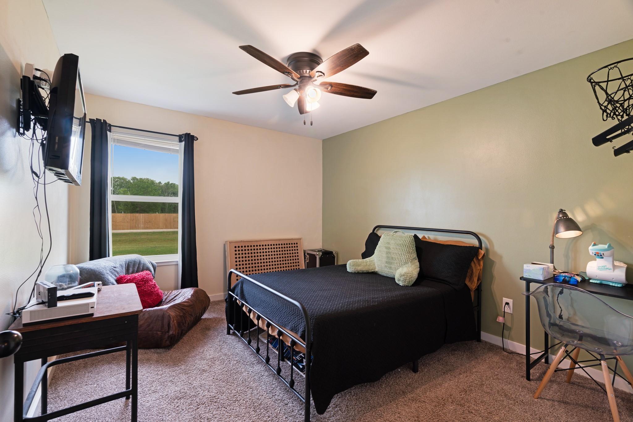 134 PRIVATE ROAD 43790 43790