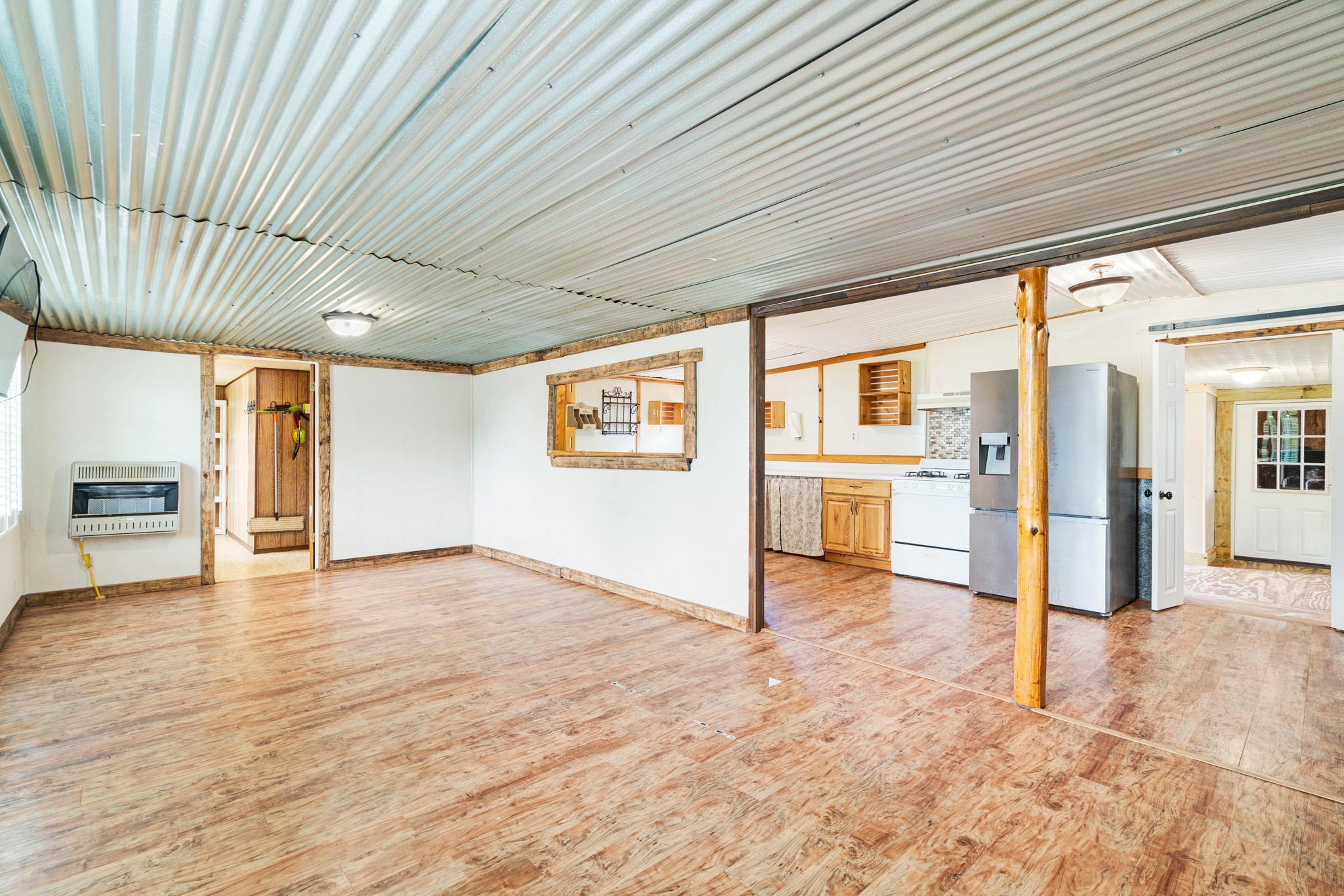 735 1st Street SW