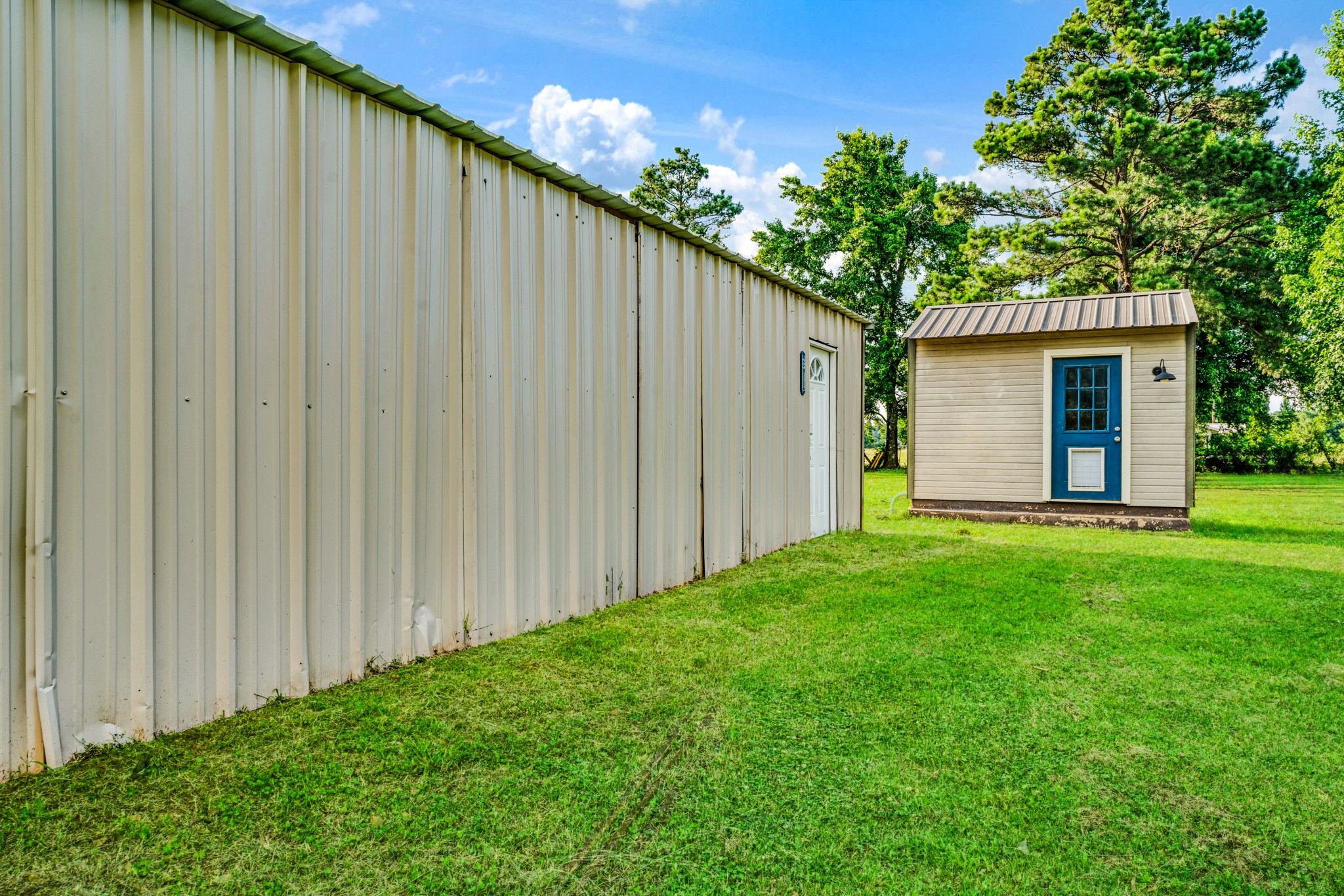 13944 Farm Road 195