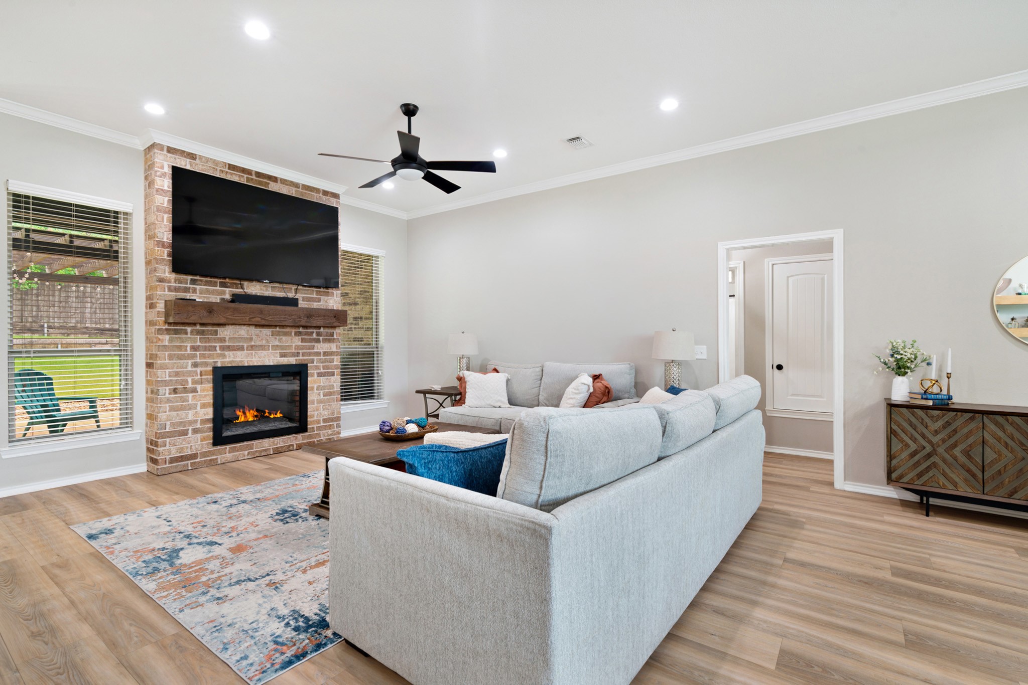 1045 Addison