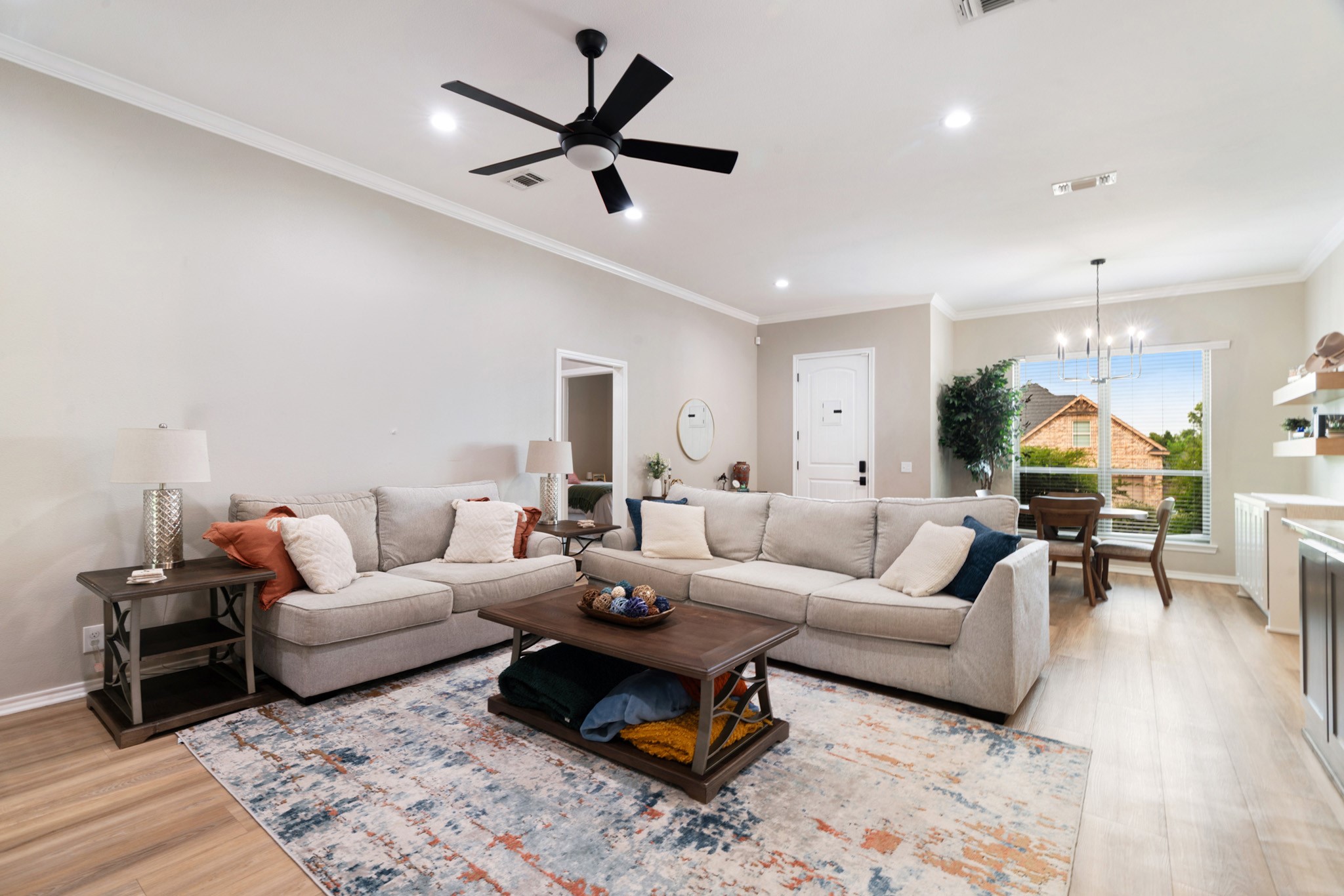 1045 Addison