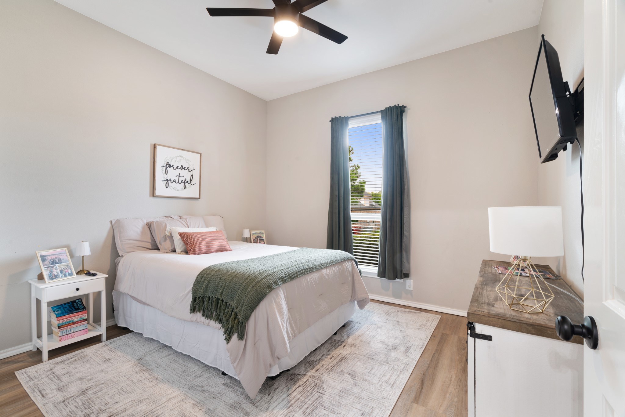 1045 Addison