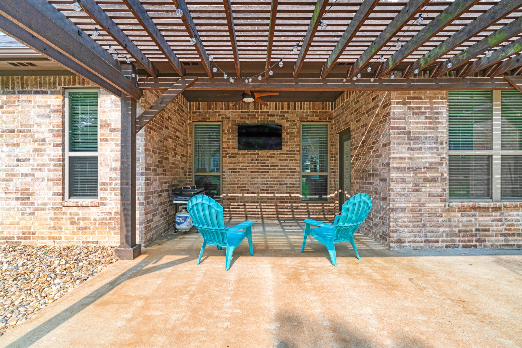 1045 Addison