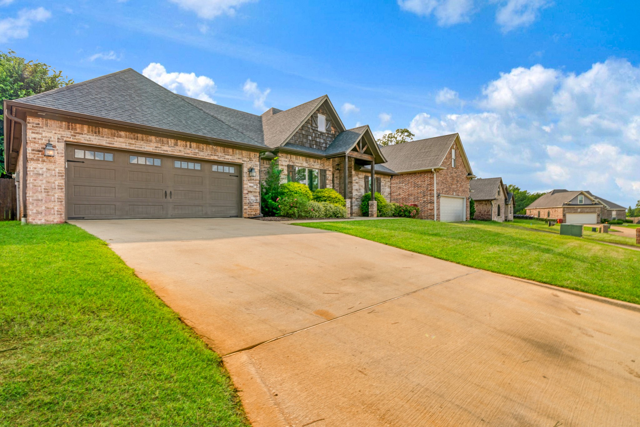 1045 Addison