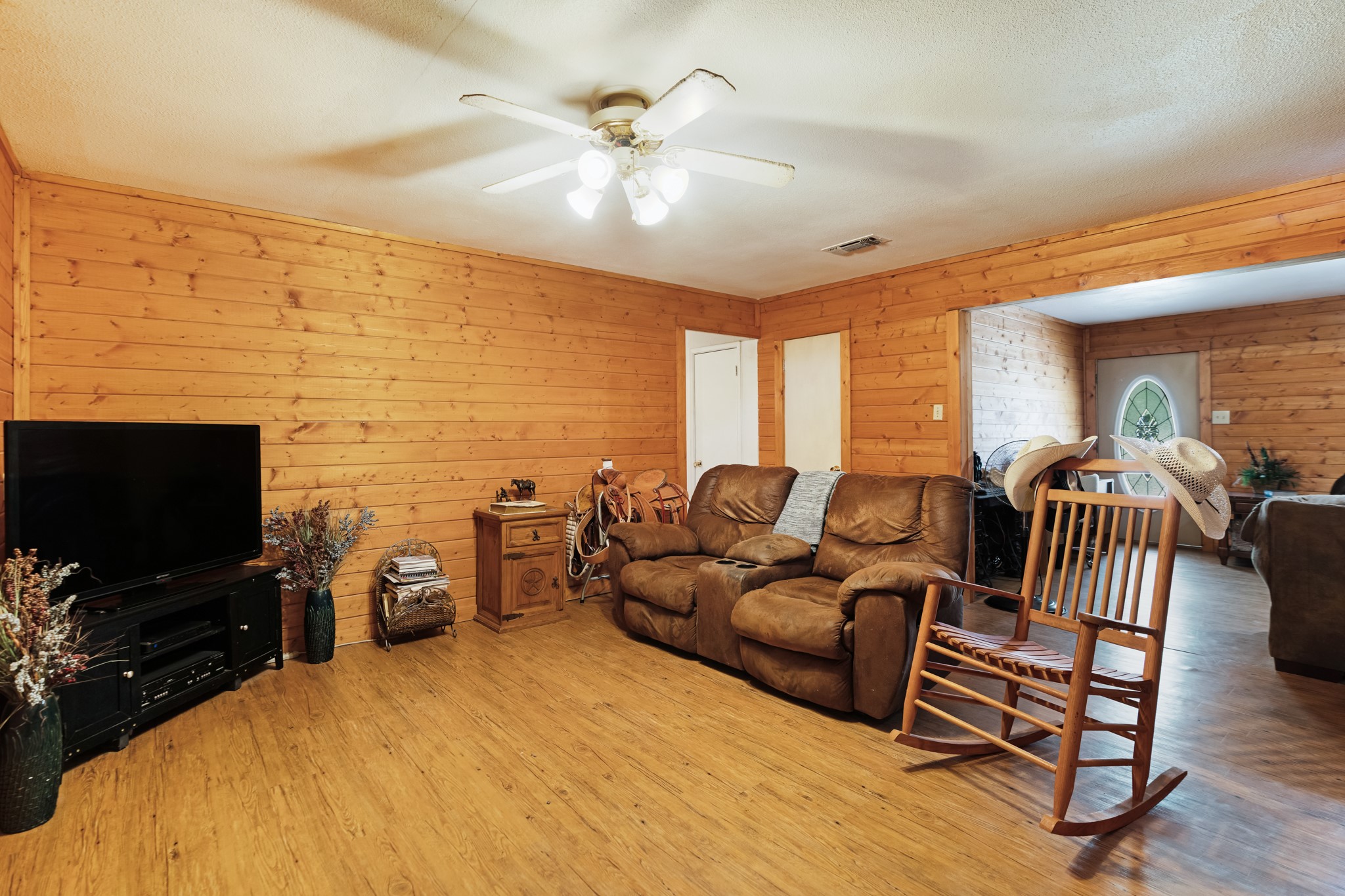 2606 Farm Road 412