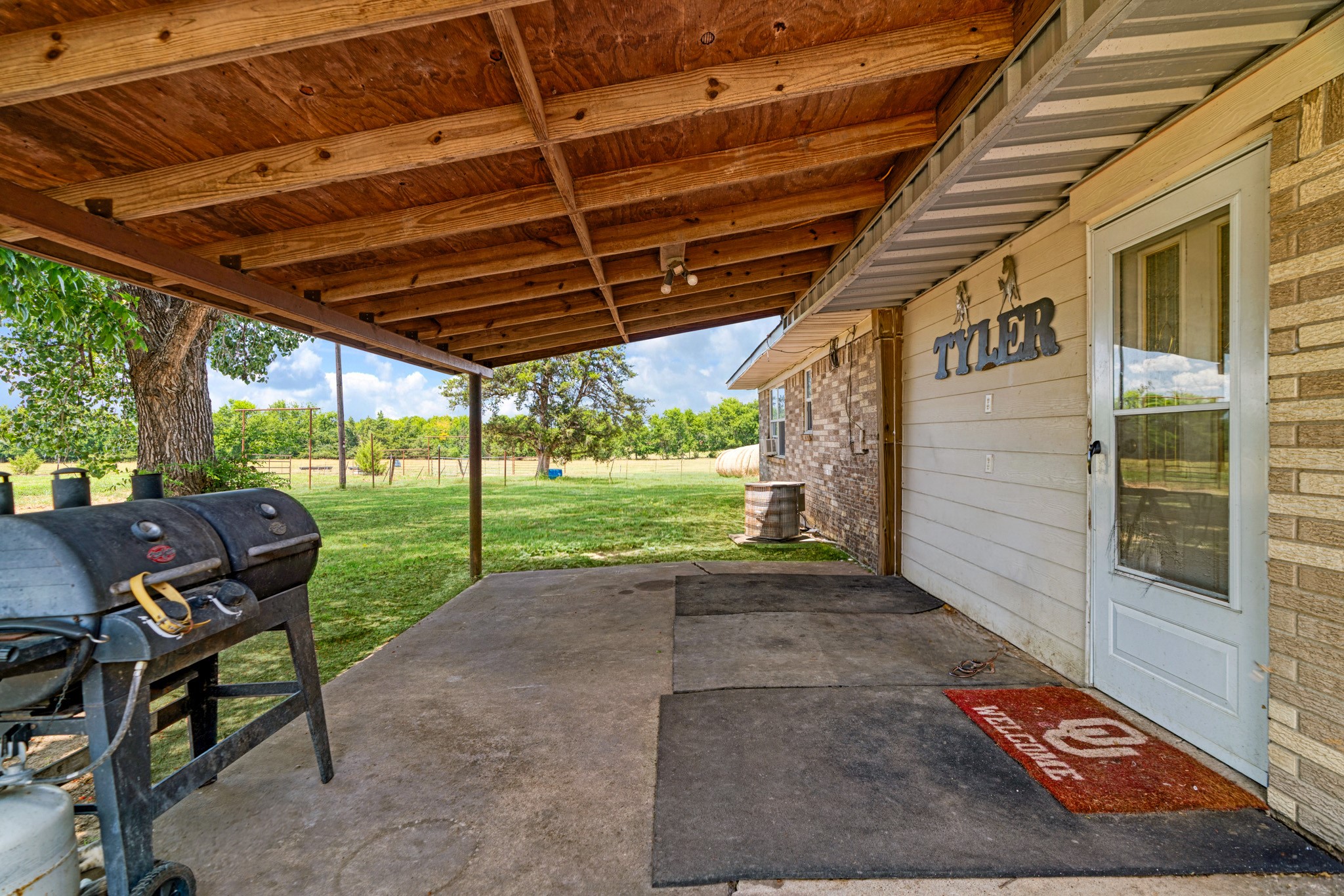 2606 Farm Road 412