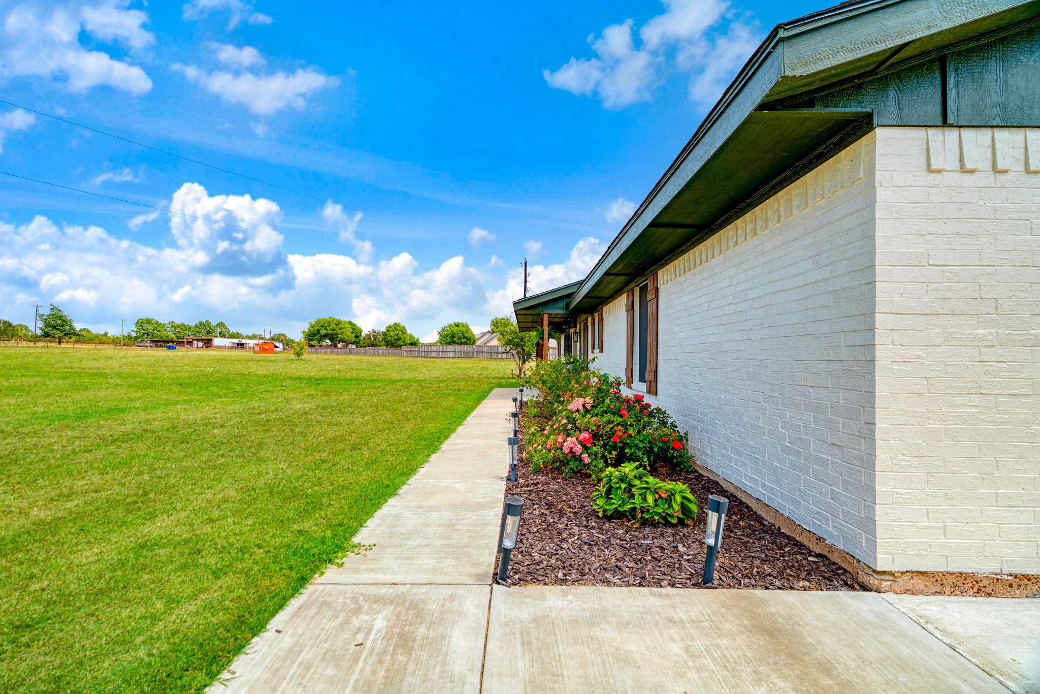 19 County Road 43040