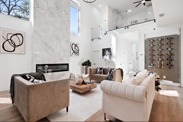 210 CHATEAU PLACE