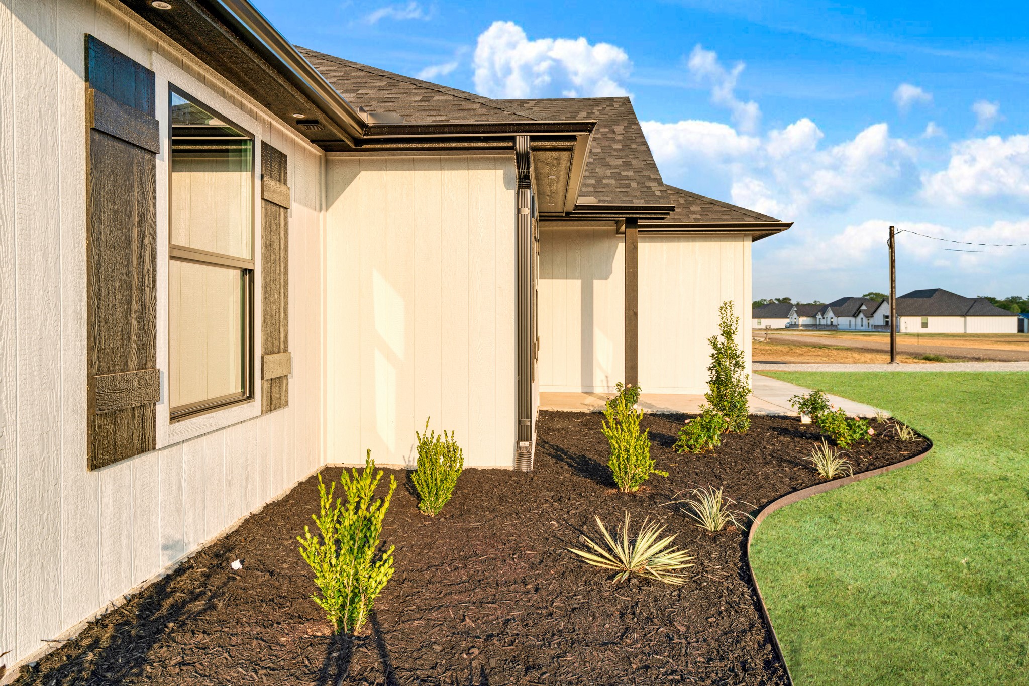 27 Private Road 33039