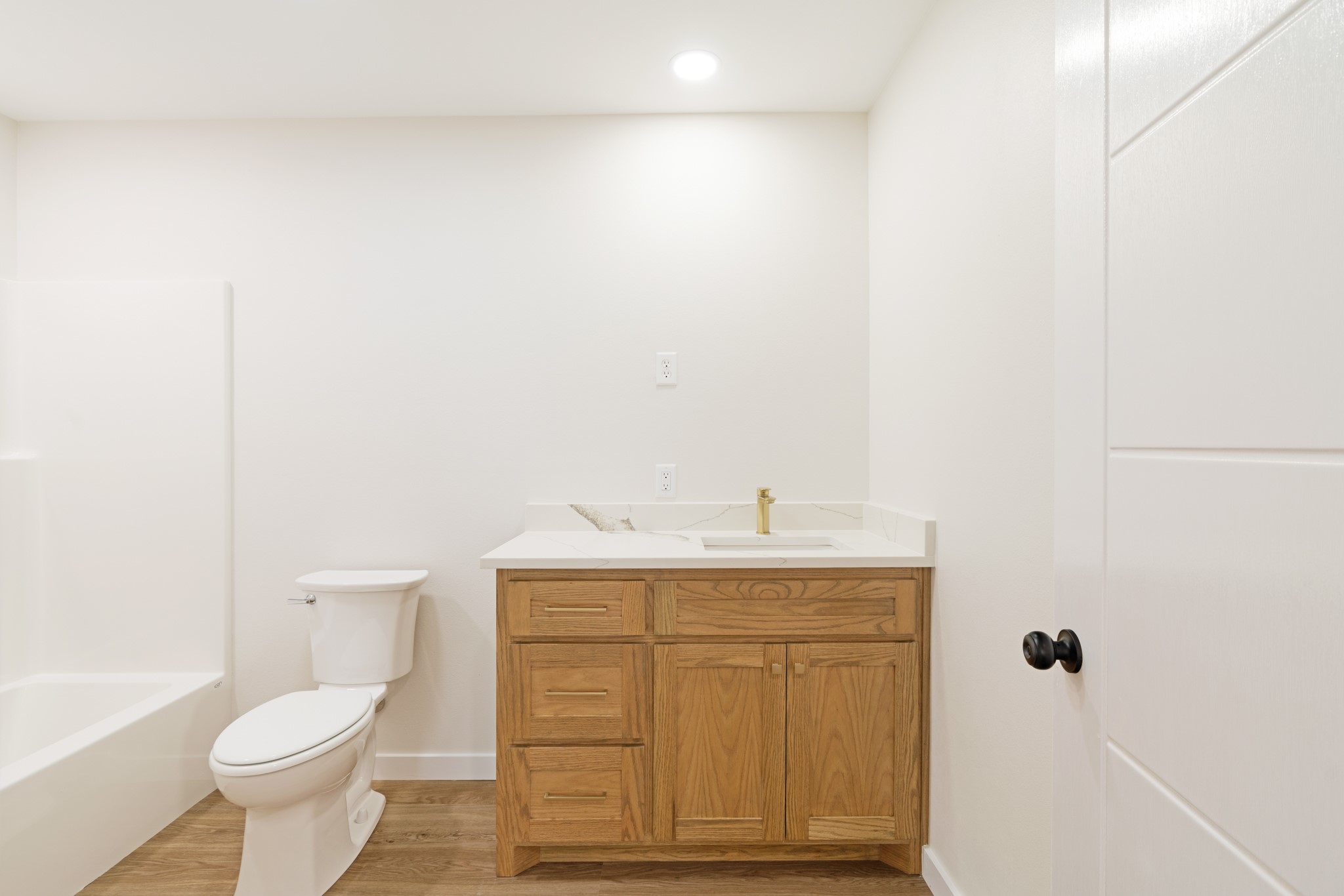 27 Private Road 33039