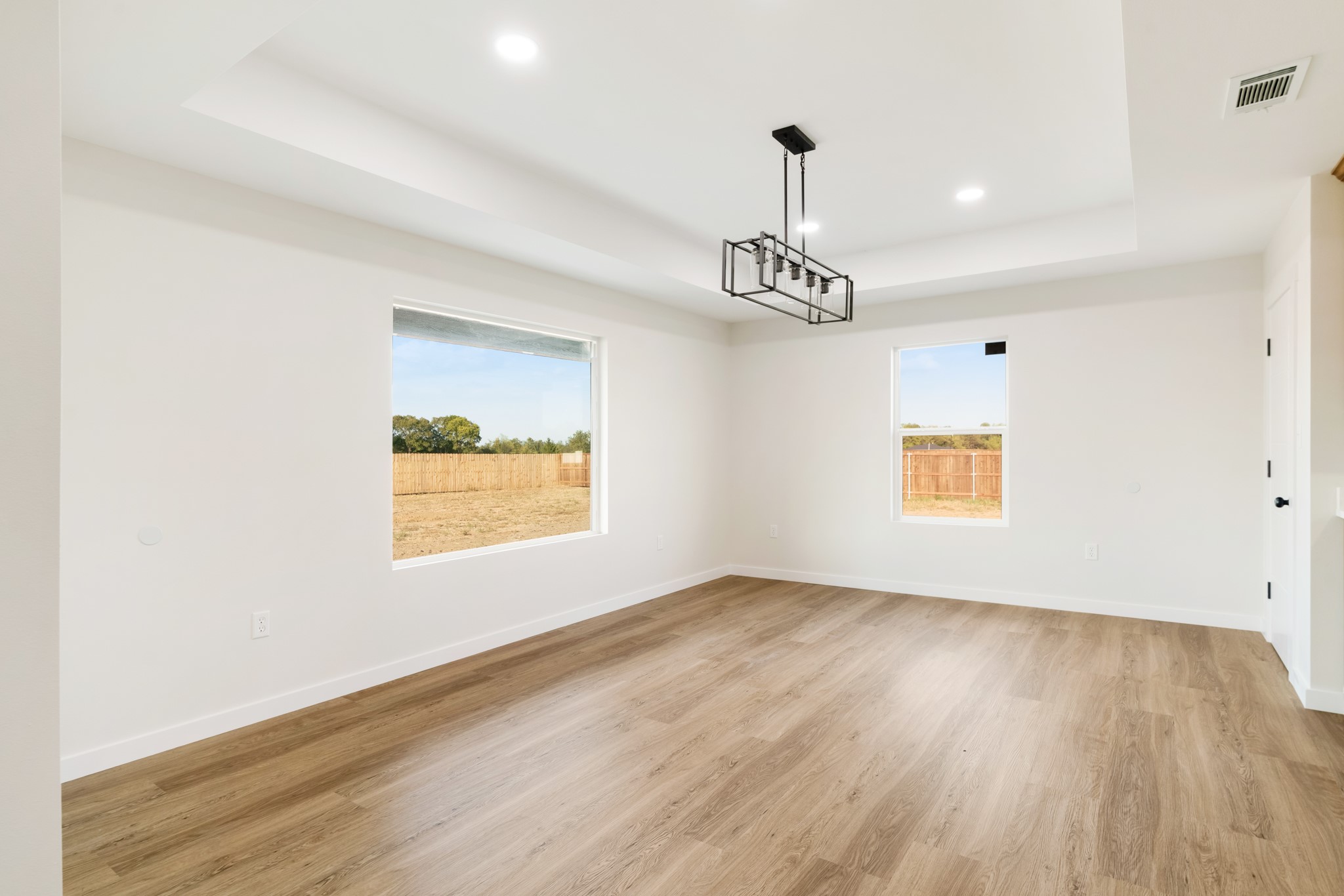 27 Private Road 33039