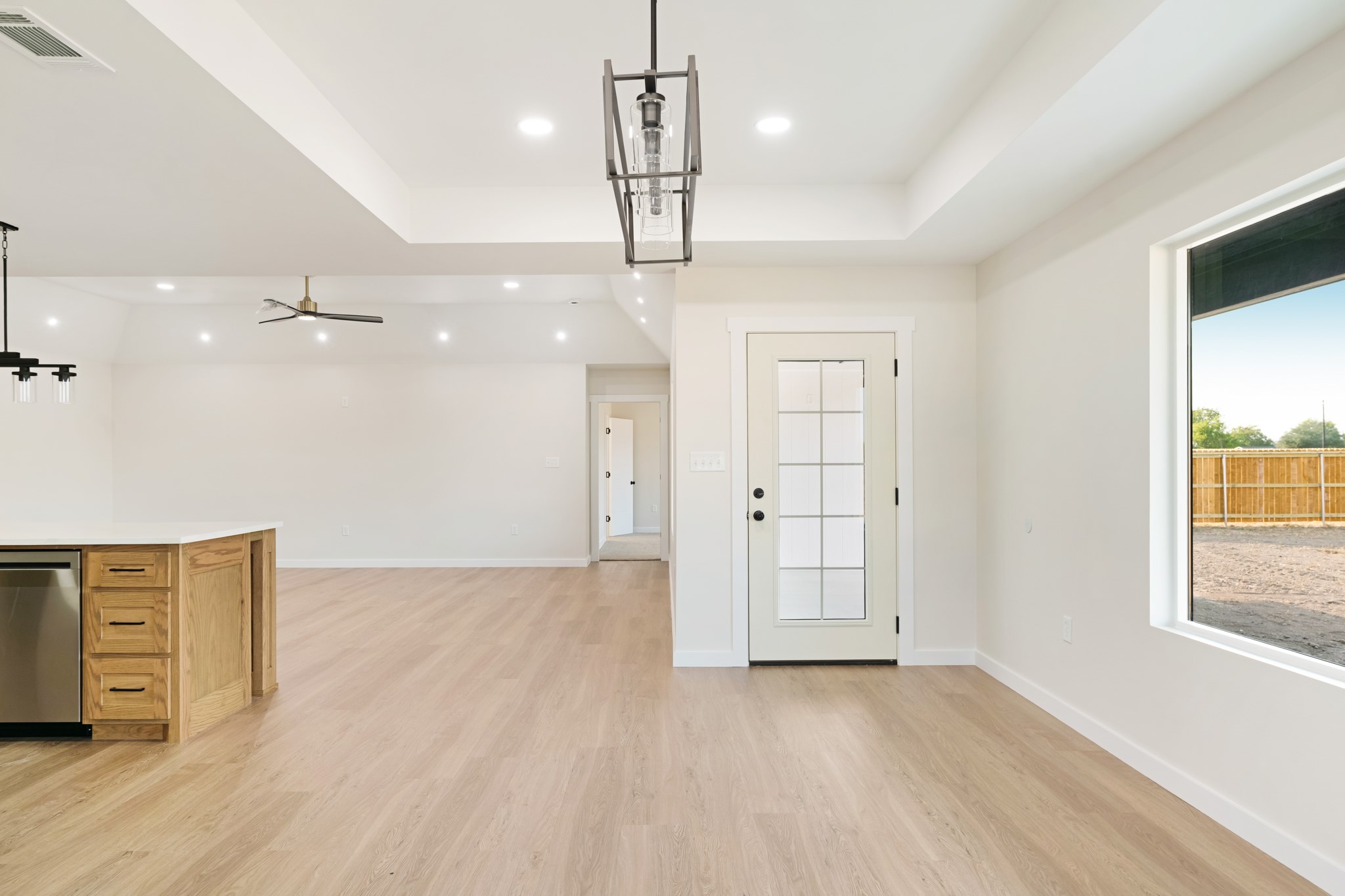 27 Private Road 33039