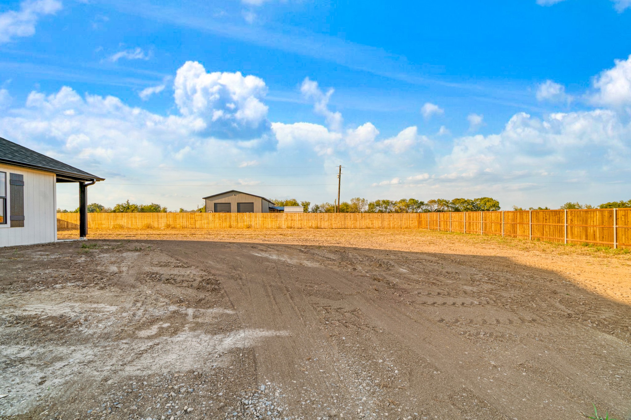 27 Private Road 33039