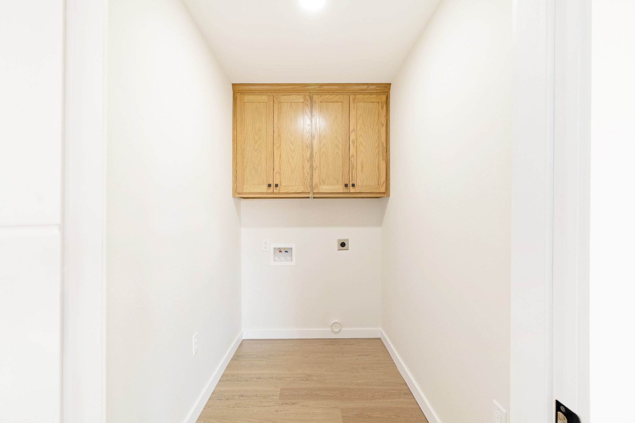 27 Private Road 33039