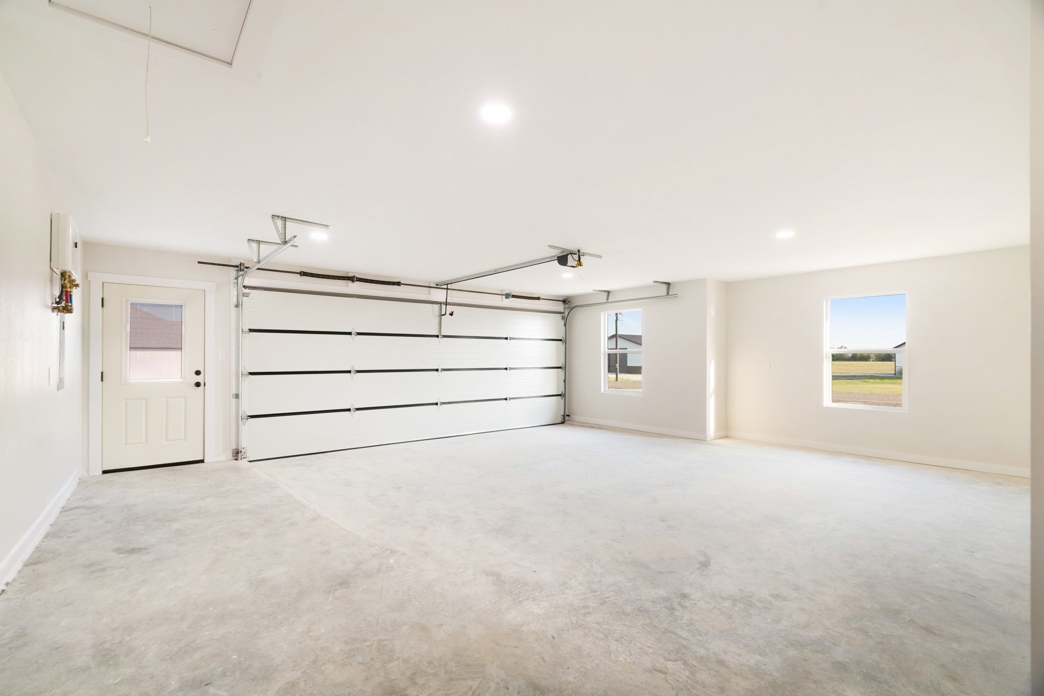 27 Private Road 33039