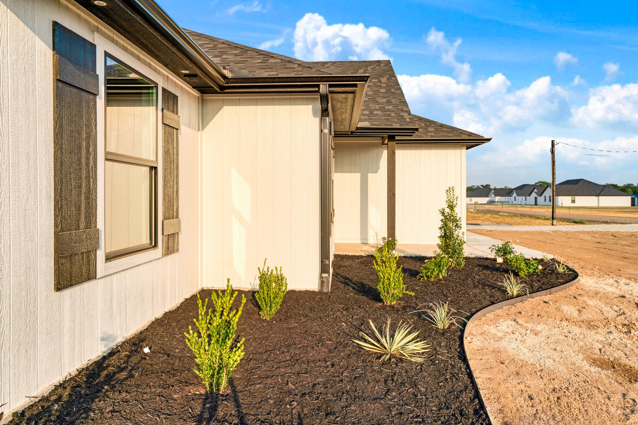 27 Private Road 33039