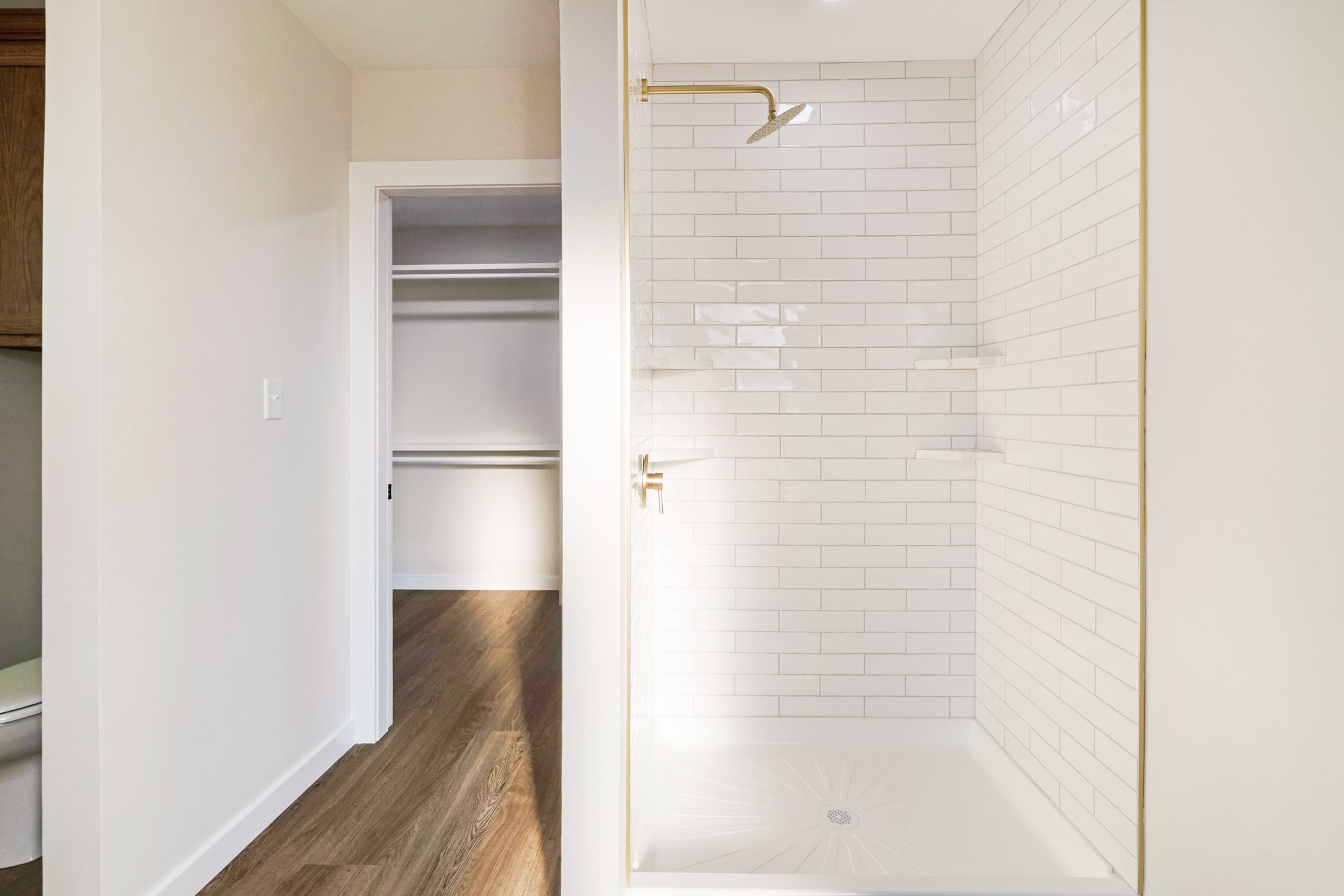 27 Private Road 33039