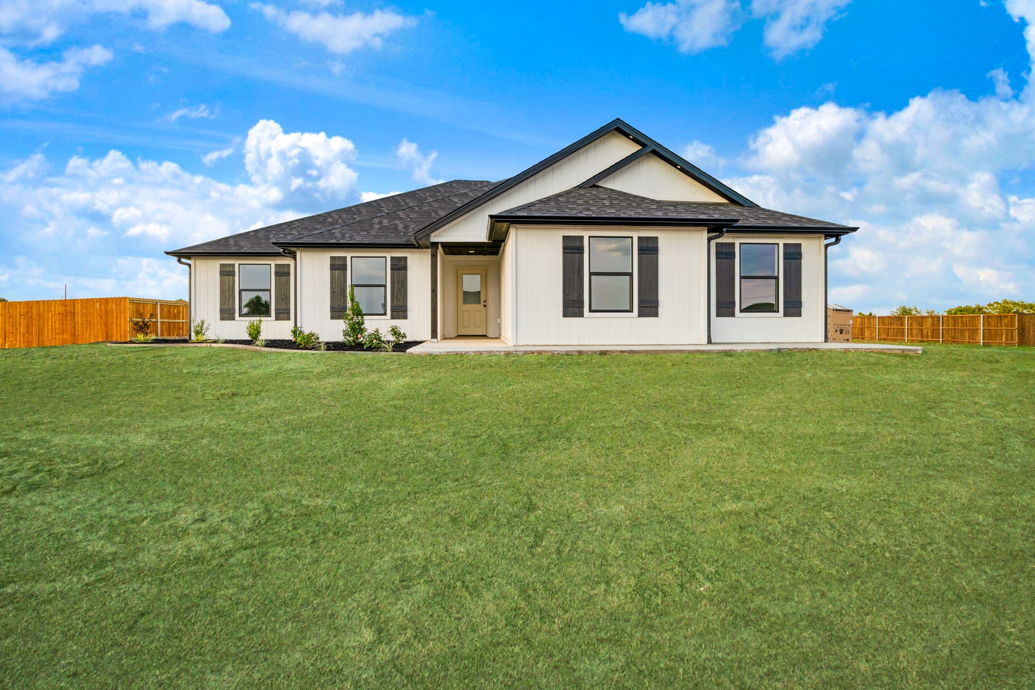 27 Private Road 33039
