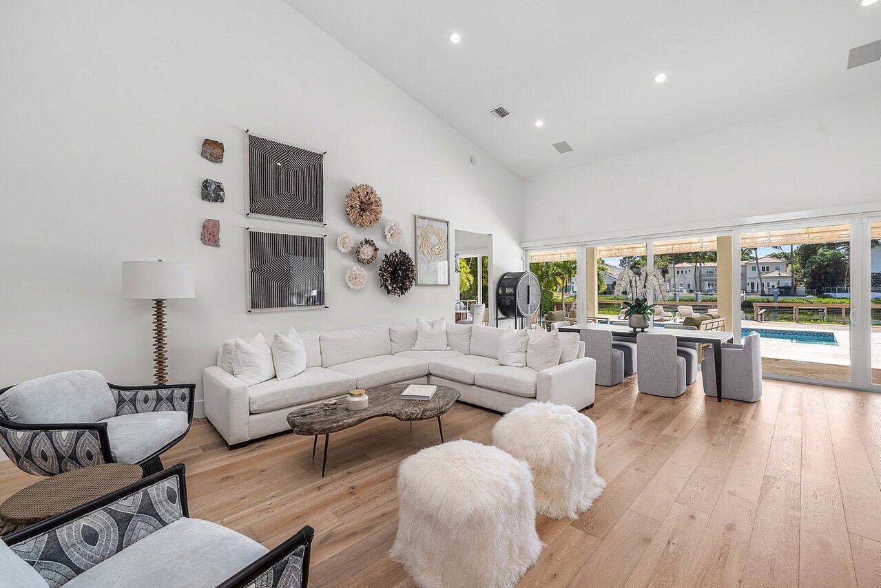 215 Island Drive