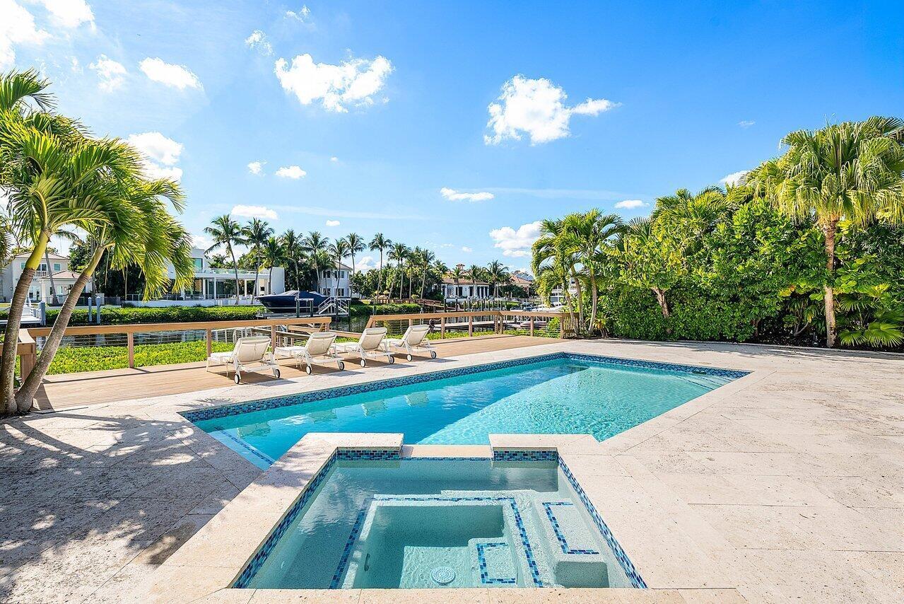 215 Island Drive