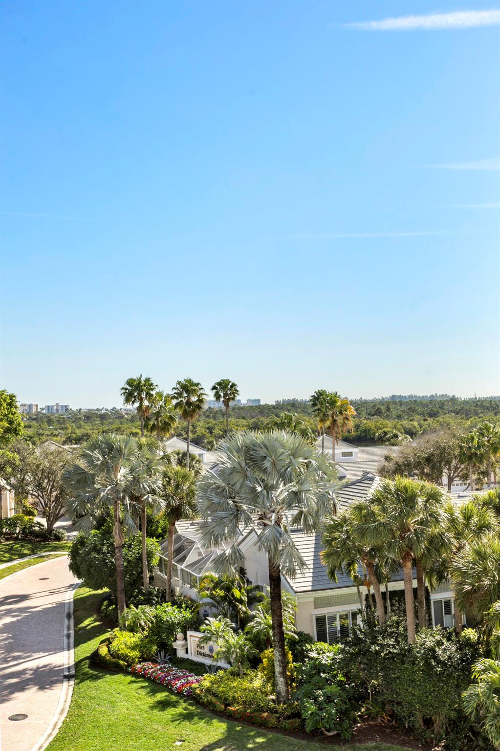 3322 Casseekey Island Road 504