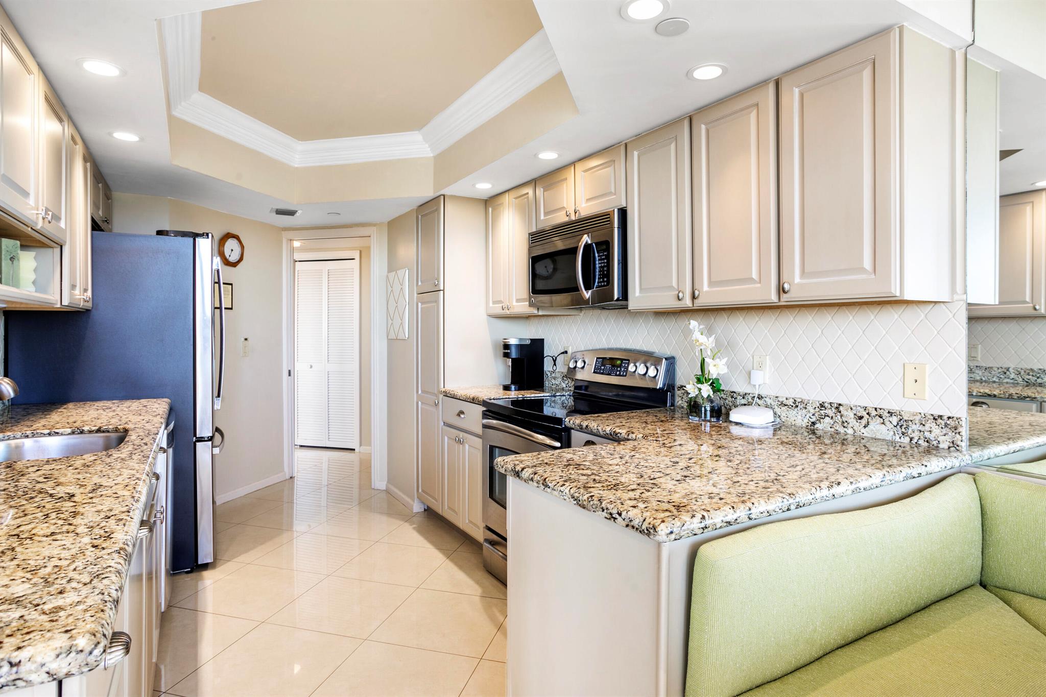 3322 Casseekey Island Road 504