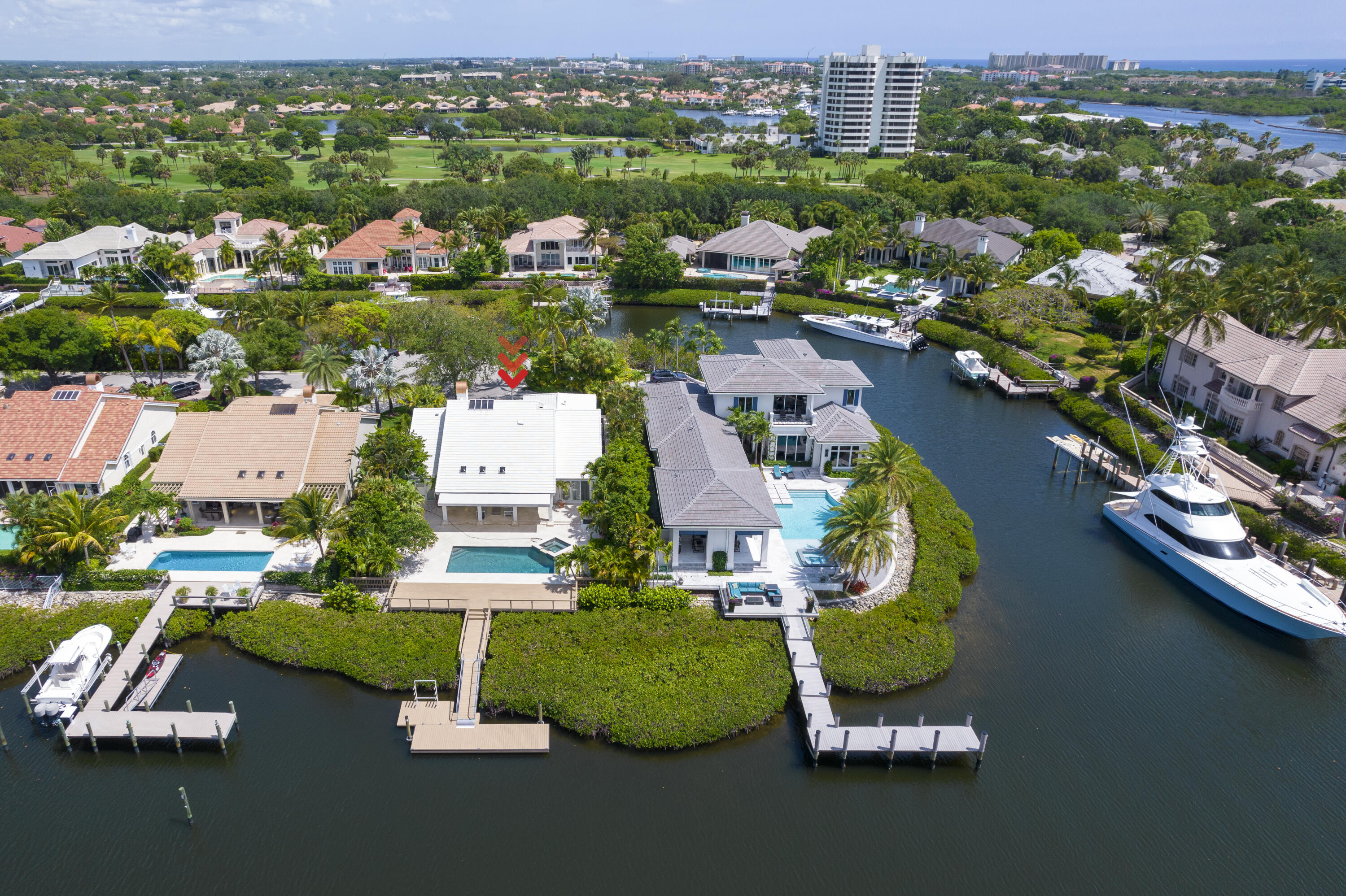 215 Island Drive