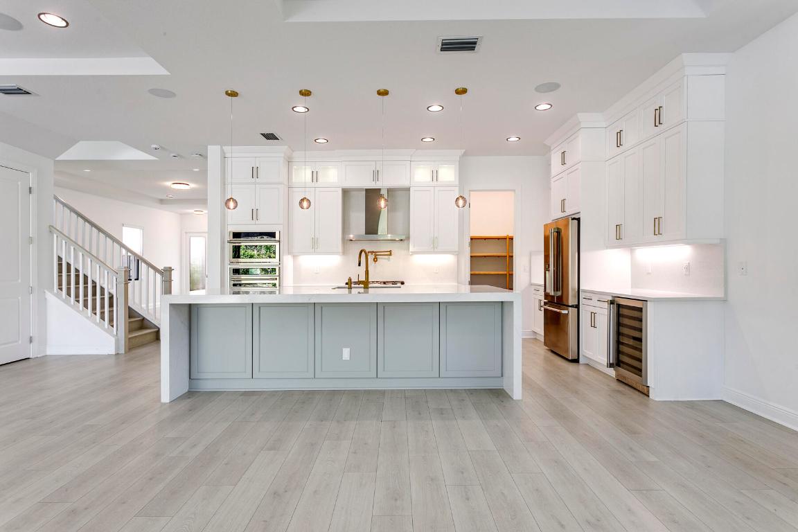 13450 Artisan Circle