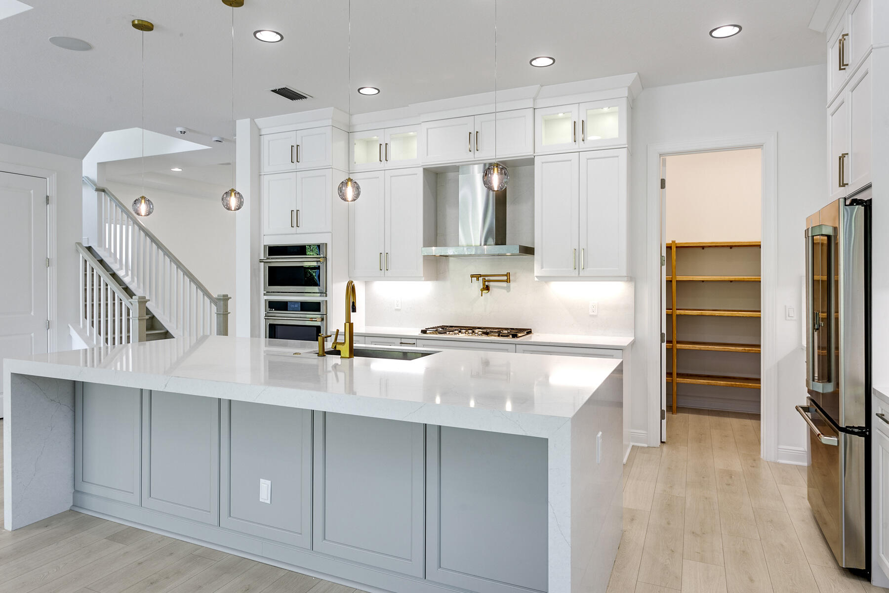 13450 Artisan Circle