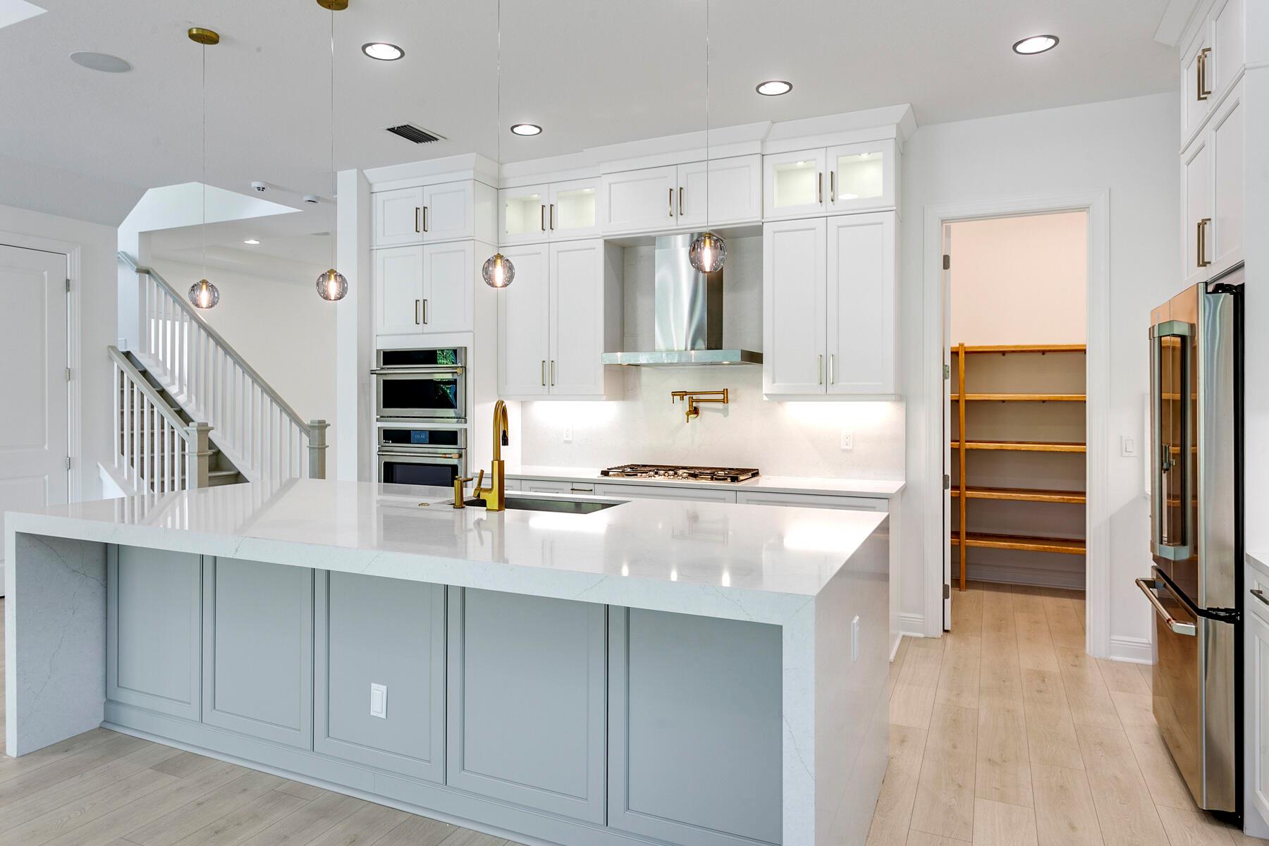 13450 Artisan Circle