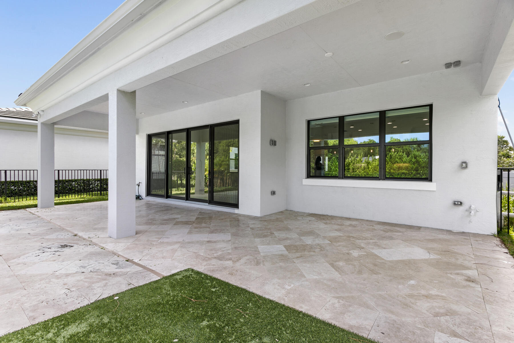 13450 Artisan Circle