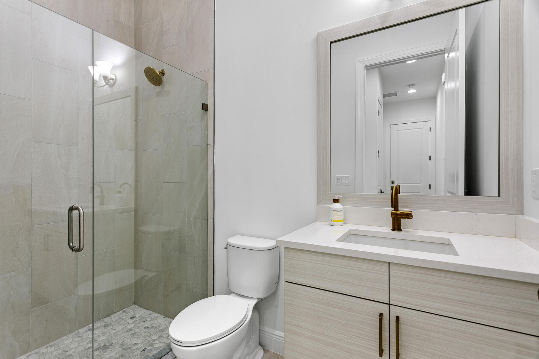 13450 Artisan Circle